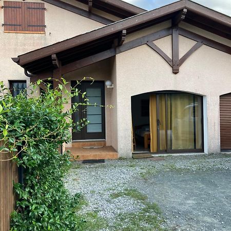 Chambre Et Sdb Avec Entree Privative Сустон Екстериор снимка